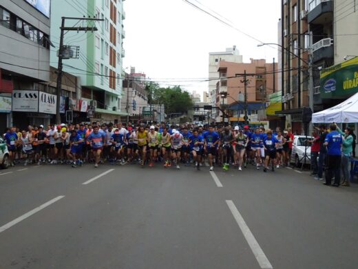 Terceira etapa do Circuito Municipal de Corrida de Rua reúne mais de 350 competi