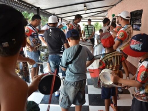 Seminário amplia conhecimento em quesitos do Carnaval