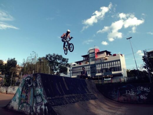 Campeonato de BM X acontece domingo no Parque da Gare