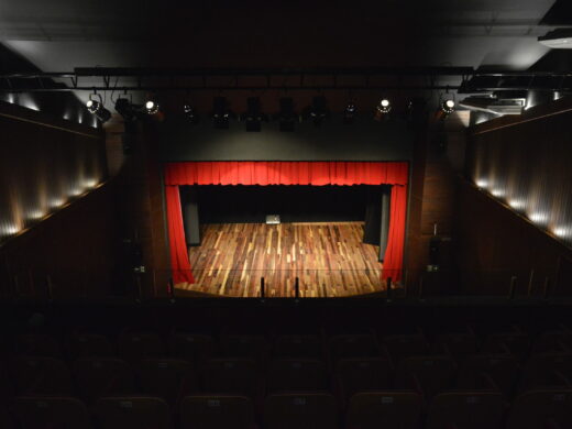 Teatro Municipal: sábado é dia de teatro