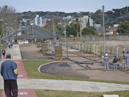 Falta um mês para o festival