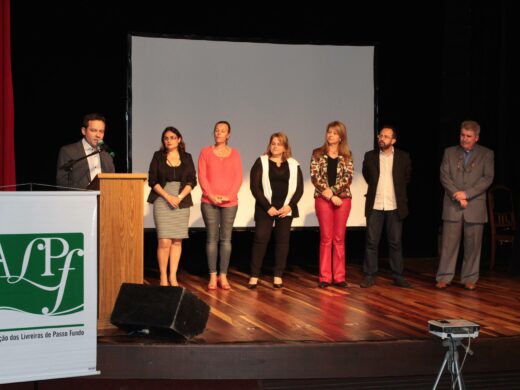 Lançamento lembra o encanto de contar histórias