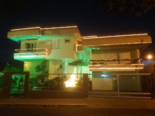 Concurso premia melhores decorações natalinas