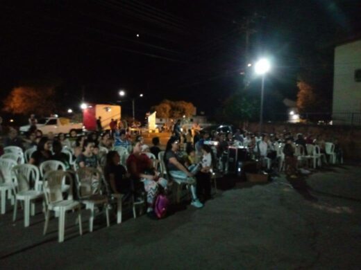 Semana de Cinema encerra com atividade nos bairros