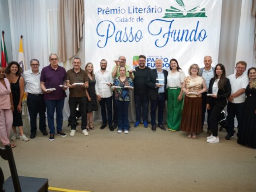 Prêmio Literário reconhece autores de Passo Fundo