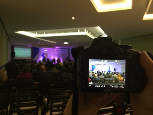 Fórum estadual reúne cerca de 200 participantes