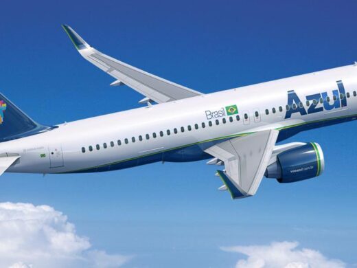 Azul anuncia retomada dos voos
