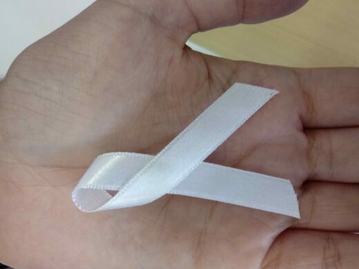 Coordenadoria da Mulher faz campanha Laço Branco