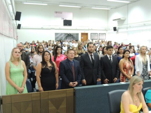 Novos conselheiros tutelares  são empossados