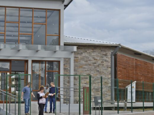 Cinco secretarias deixam de pagar aluguel