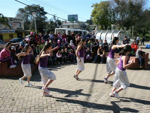 UP comemora aniversário de Passo Fundo no Largo da Literatura