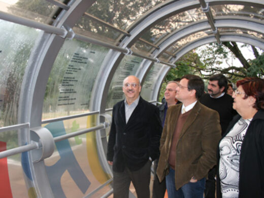 Prefeitura entrega mais três Largos da Literatura à comunidade