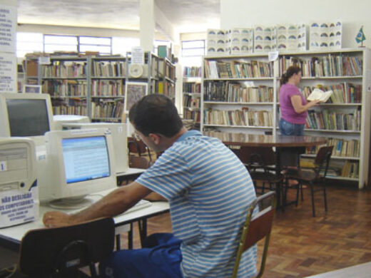 Centenas  de profissionais formados pela prefeitura