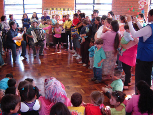 Escola municipal promove grande festa para as crianças