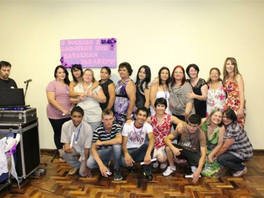 70 alunos completam os estudos na EJA Municipal