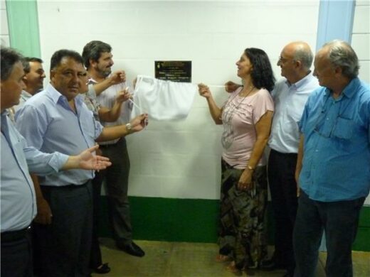 Prefeitura inaugura obra em escola da Cohab II
