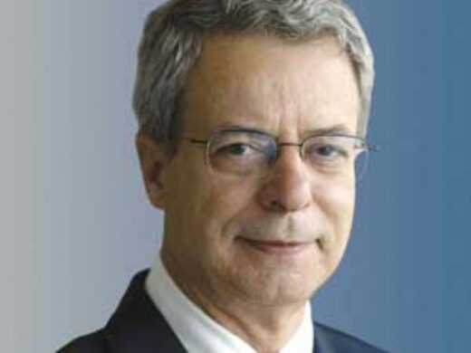 Frei Betto discute incentivo a leitura em Passo Fundo