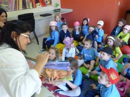 Quiosque de Leitura Roberto Pirovano Zanatta comemora o mês da criança