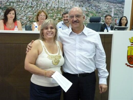 57 novos diretores empossados no ensino municipal