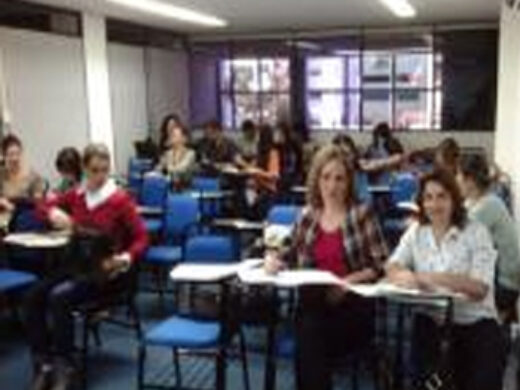 Professoras municipais participam de curso de capacitação