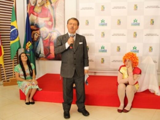 Prefeitura entrega novas instalações da Biblioteca Pública à comunidade