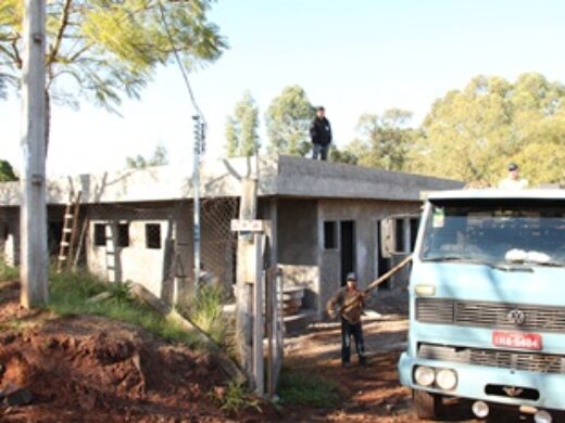 Avançam obras em nova Escola de Educação Infantil do bairro Santa Rita