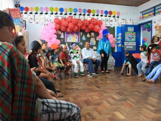 Escola Municipal Lions Clube realiza aulas especiais na semana da criança