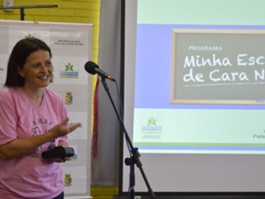 Prefeitura lança programa para renovar o mobiliário das escolas municipais