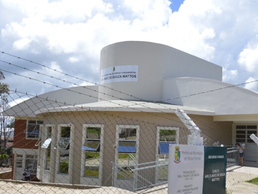 Aguardada há mais de 10 anos, nova escola na Vila Mattos é entregue