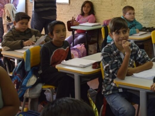 Prefeito autoriza ampliação da Escola Dom José Gomes