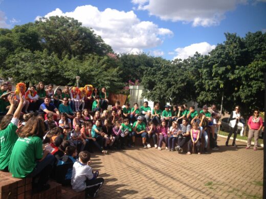 Alunos da rede municipal de ensino comemoram o Dia Nacional do Livro Infantil