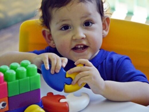 Obras para a instalação do sistema de ar-condicionado seguem nas escolas