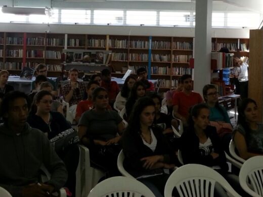 Monitores da educação especial municipal recebem formação