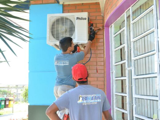 Mais sete escolas municipais recebem a instalação de ar-condicionado
