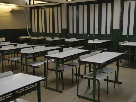 Mais quatro escolas receberão ar-condicinado