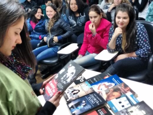 Programa Tô Dentro premia alunos do simulado