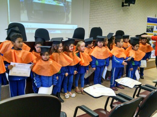 Alunos do Berçário de Hackers se formam