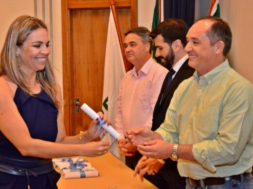 Diretores das escolas municipais tomam possse