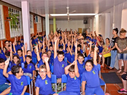 Dona Júlia recebe Minha Escola de Cara Nova