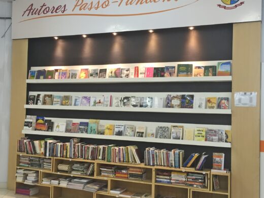 Autores lançam obras na Biblioteca Municipal
