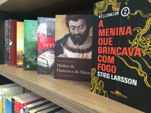 Mais de 1.600 livros adquiridos gratuitamente