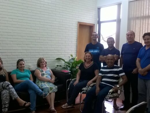 Atletas surdos vão para campeoanto nacional