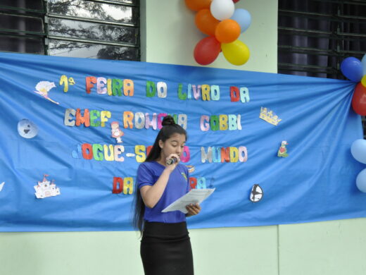 Escola Romana Gobbi realiza 2ª Feira do Livro