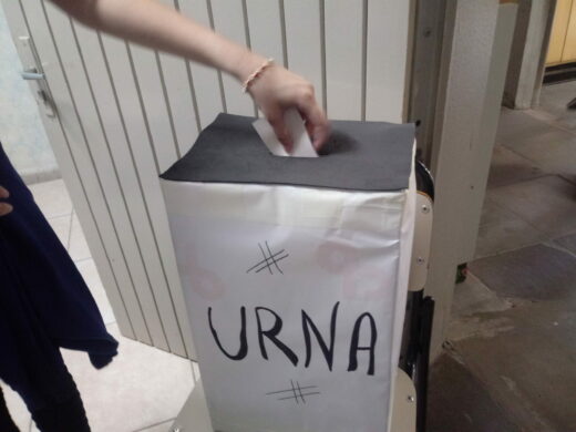 Comunidade escolar elege diretores das escolas