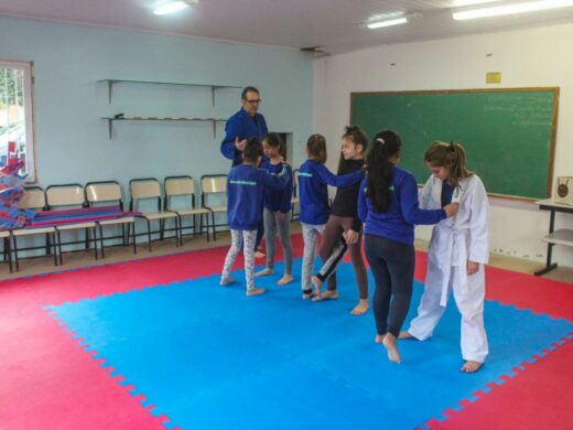 Projeto piloto da Prefeitura leva judô para escola