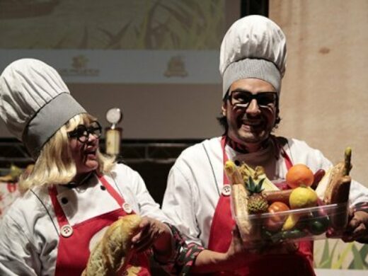 Teatro infantil gratuito é apresentado às escolas