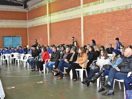 Projeto leva tecnologia e inovação para escolas