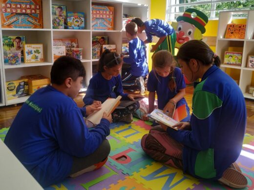 Escola Municipal Frederico Ferri de cara nova