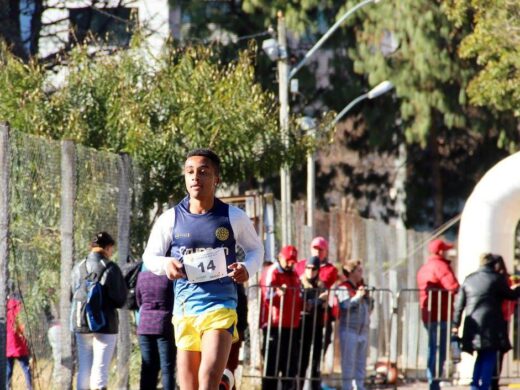 Mais de 800 inscritos devem competir no domingo