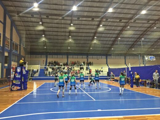 Encontro reúne diferentes gerações do voleibol
